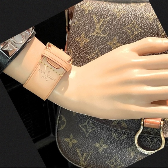 Louis Vuitton Poignet as a Bracelet - Picture 2 of 16